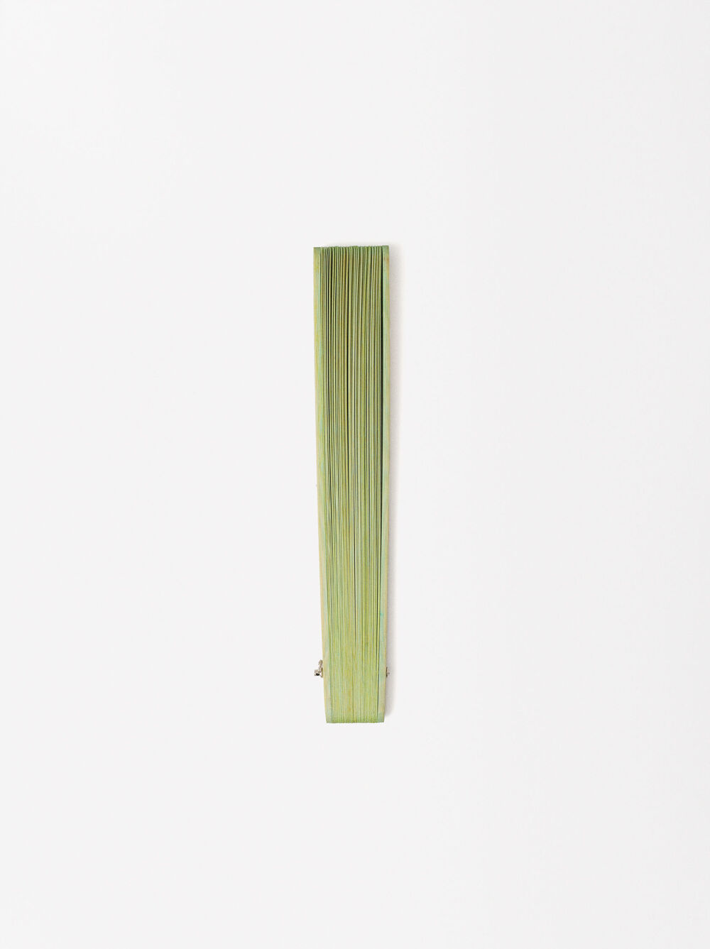 Abanico Bambú Con Perforado image number 2.0