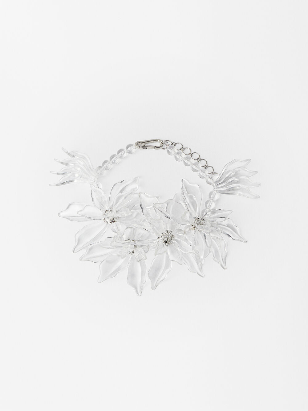 Online Exclusive - Choker With Flowers image number 1.0