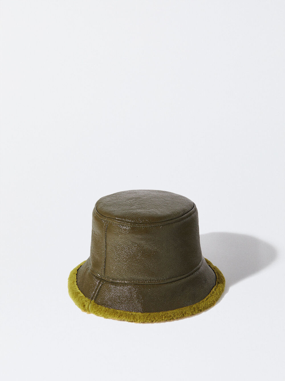 Cappellino Bucket Impermeabile In Vernice image number 2.0