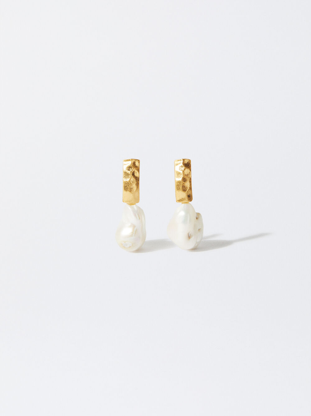Earrings With Freshwater Pearl image number 0.0