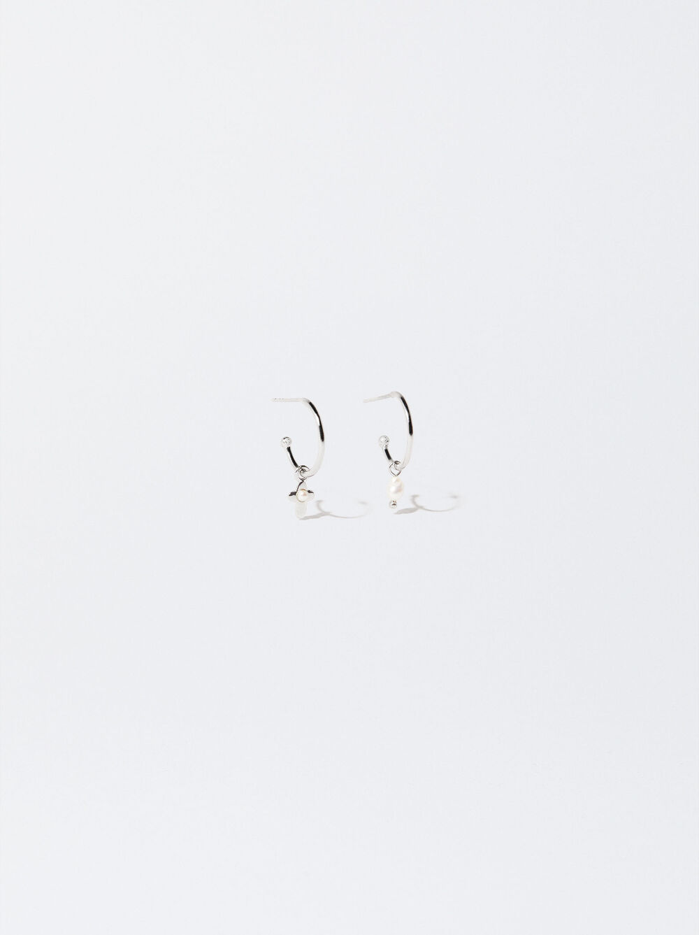 925 Silver Hoop Earrings With Freshwater Pearls image number 1.0