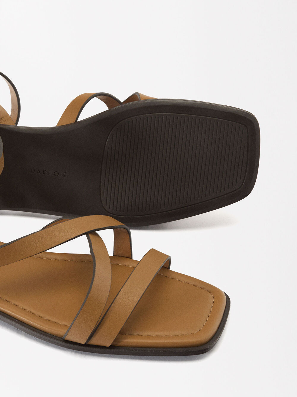 Leather Flat Sandals image number 4.0