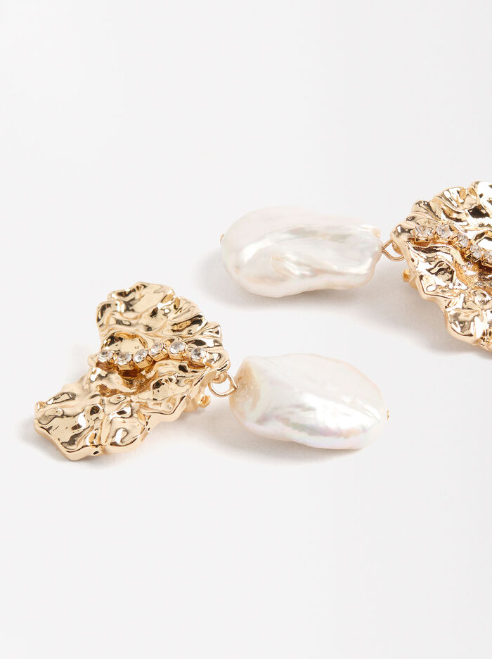 Golden Earrings With Freshwater Pearls