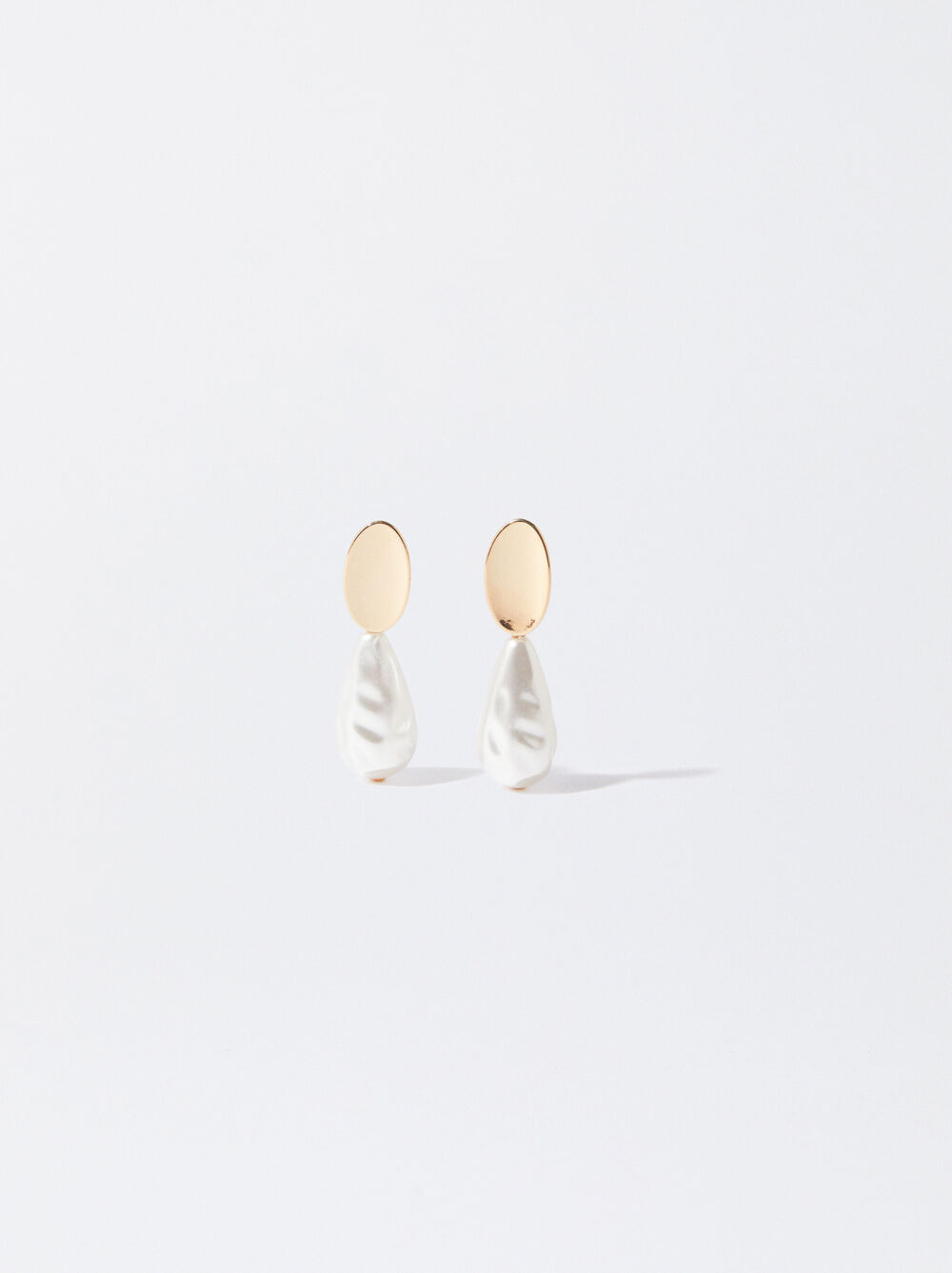 Golden Earrings With Pearl image number 0.0