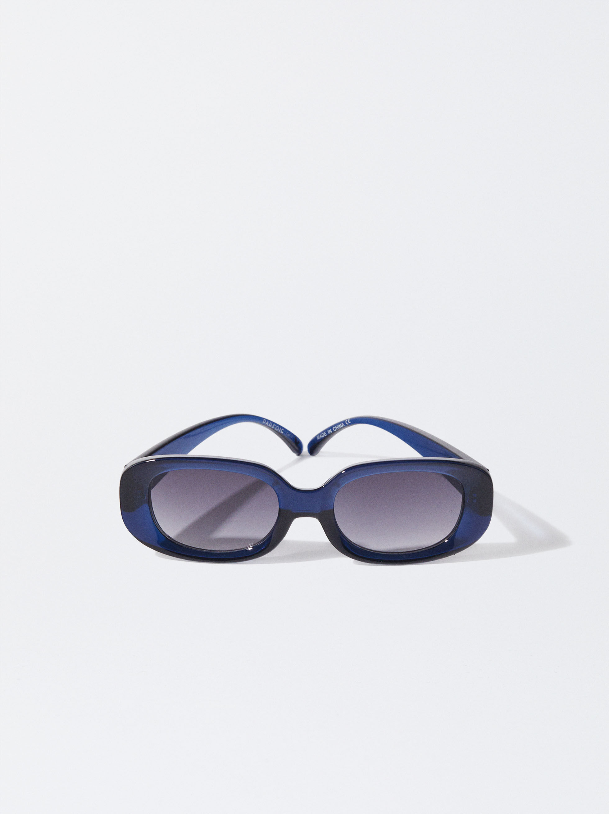 Celine Eyewear - Triomphe 01 oval sunglasses | Mytheresa | Oval sunglasses,  Sunglasses, Round eyewear