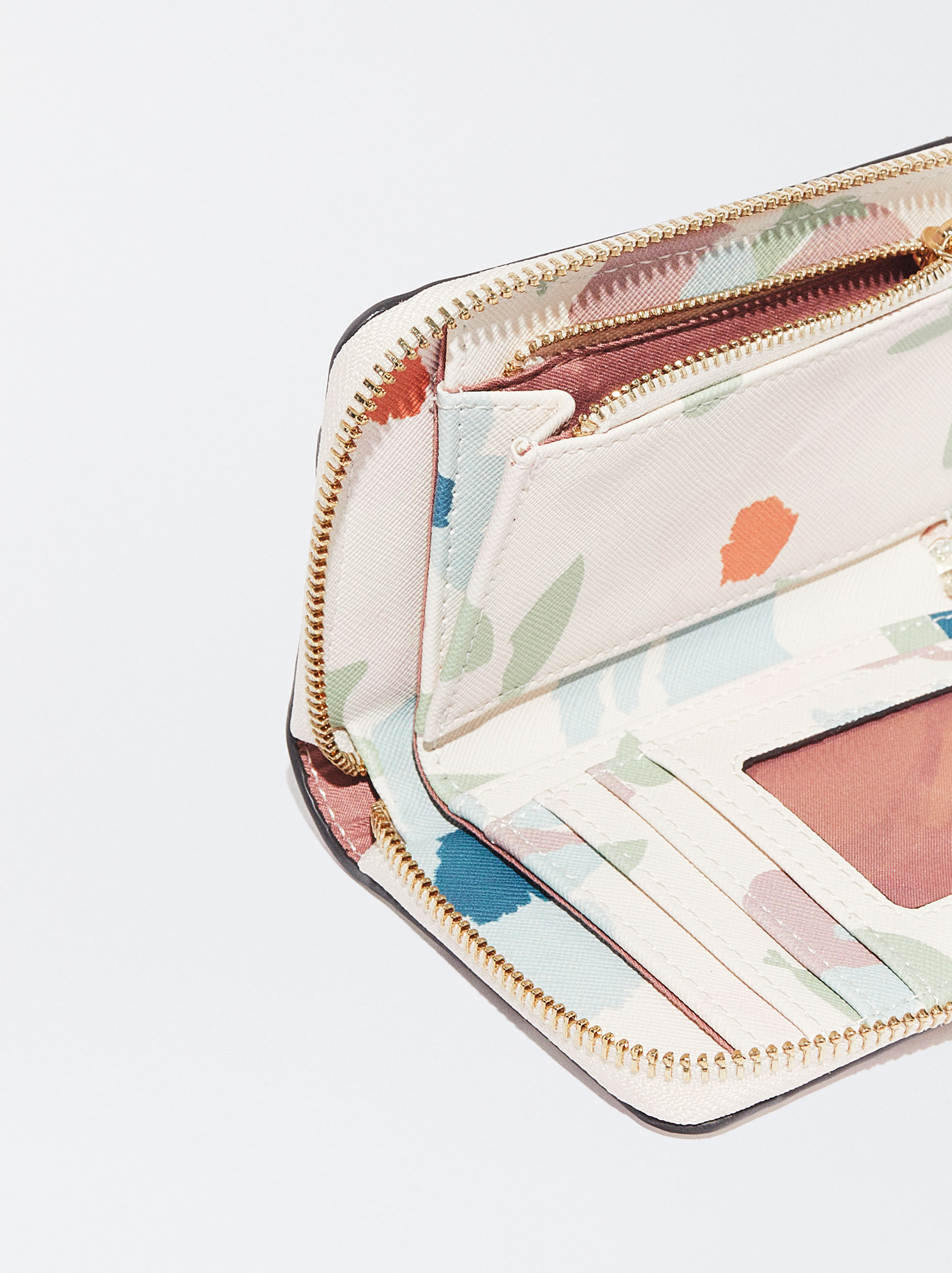 16 Most Stylish And Useful Bags To Buy At Target 2022