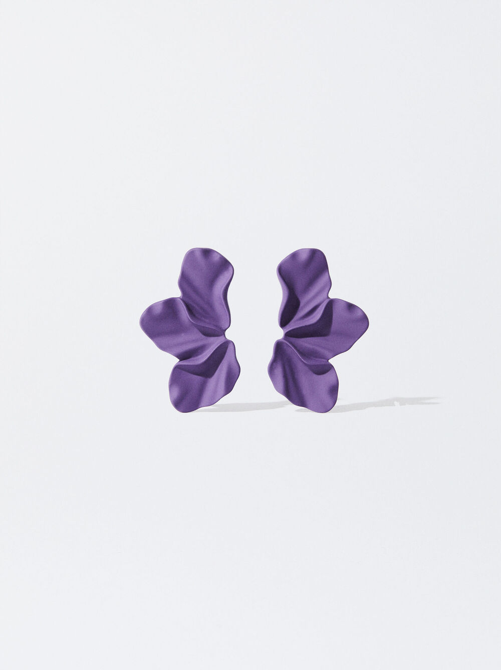 Acrylic Flower Earring image number 0.0