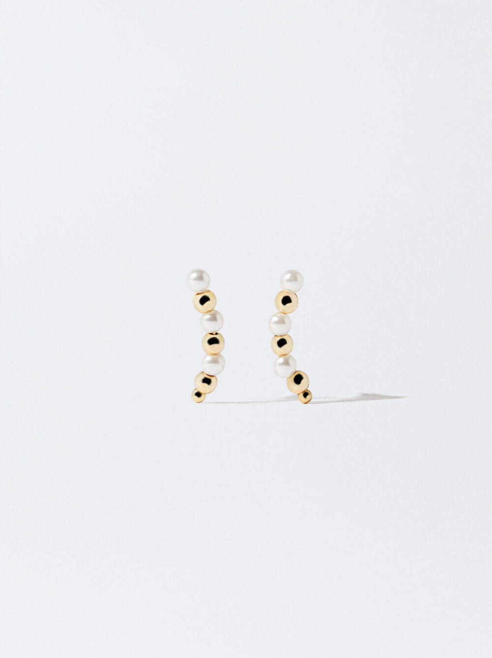 Silver Earrings With Pearls image number 0.0