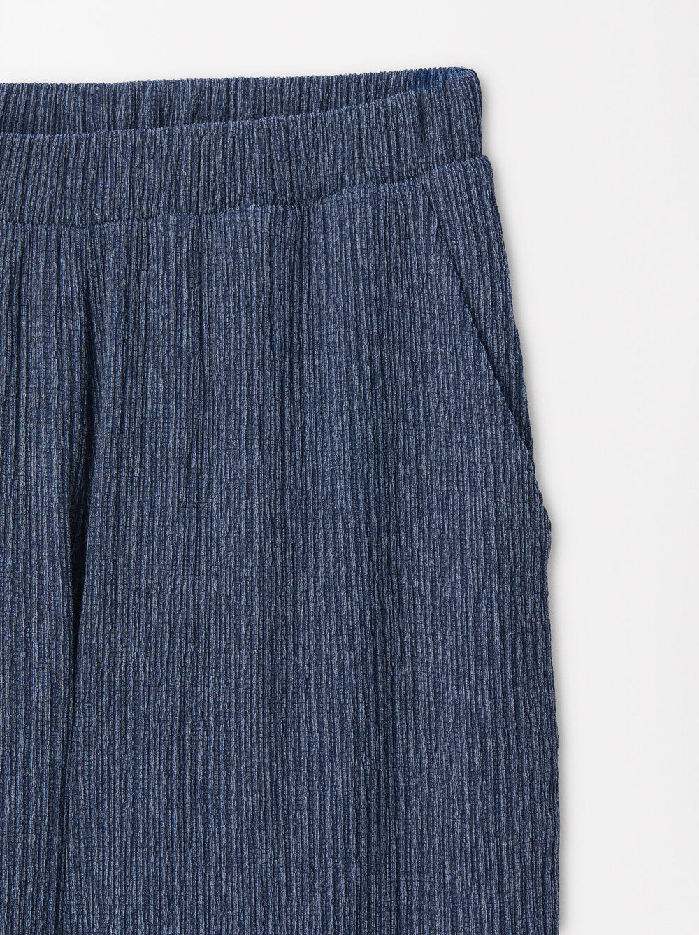 Textured Pants With Elastic Waistband image number 6.0
