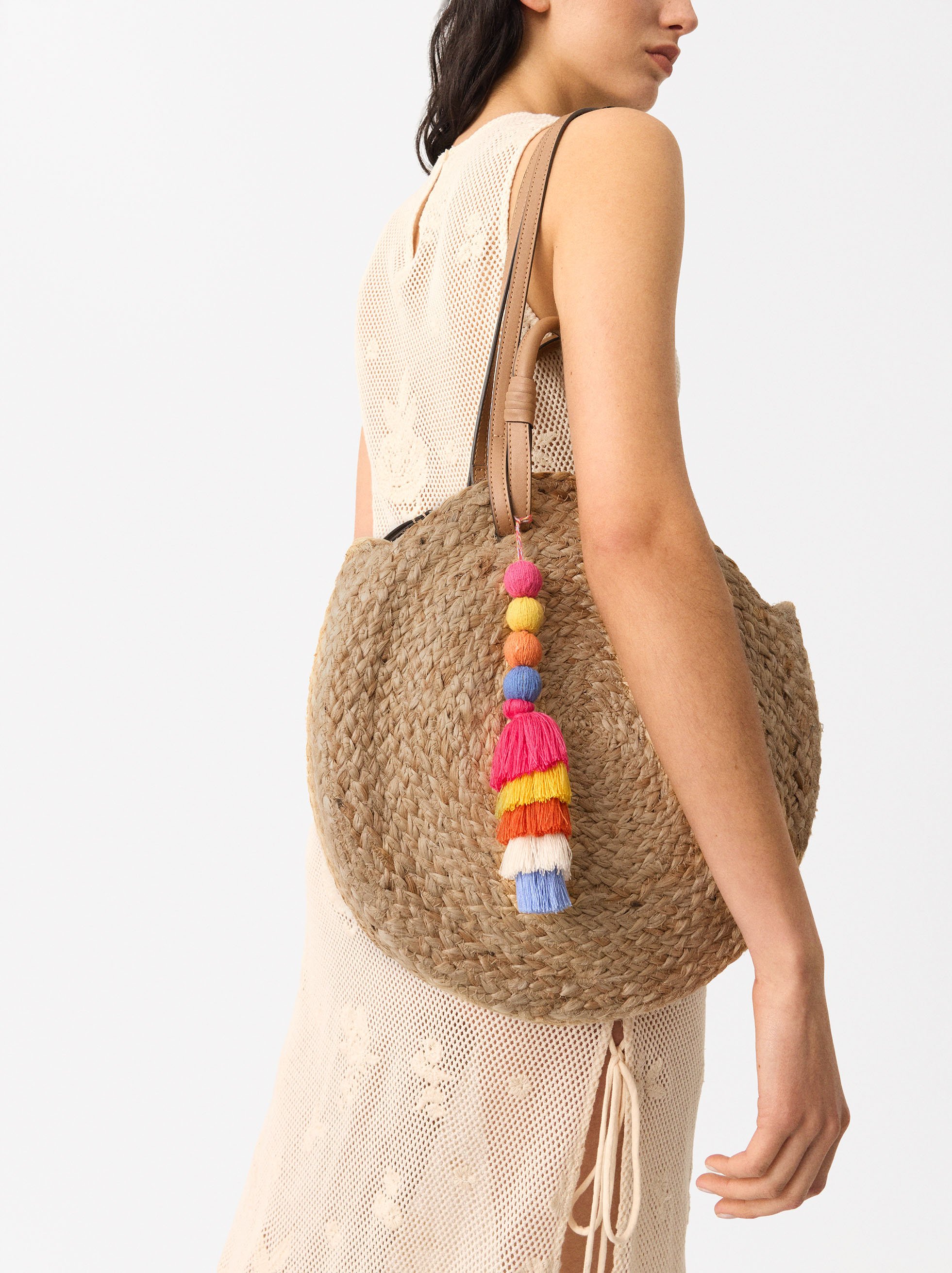 Bolso Shopper Efecto Rafia Colgante image number 1.0