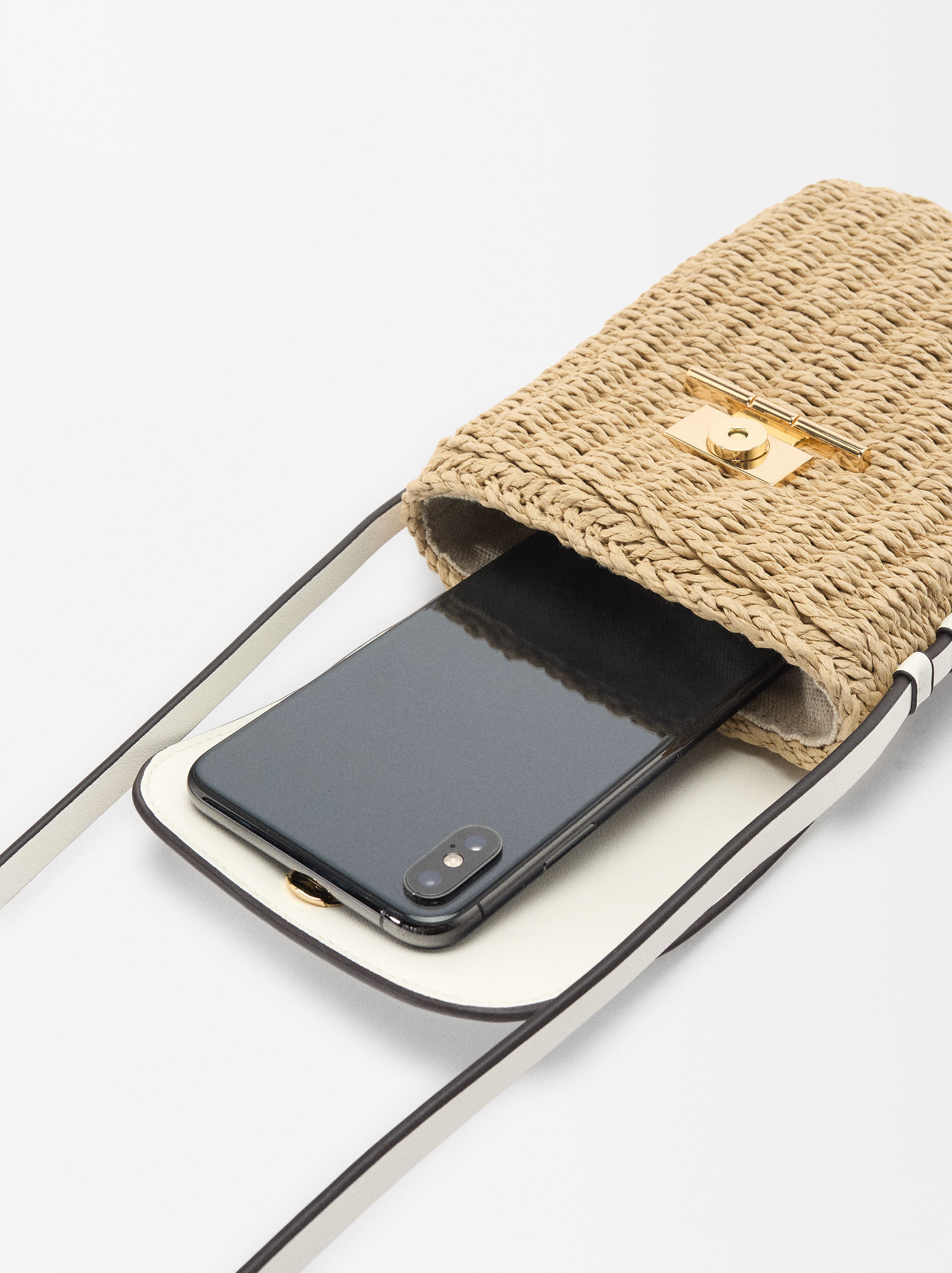 Straw-Effect Phone Case image number 4.0