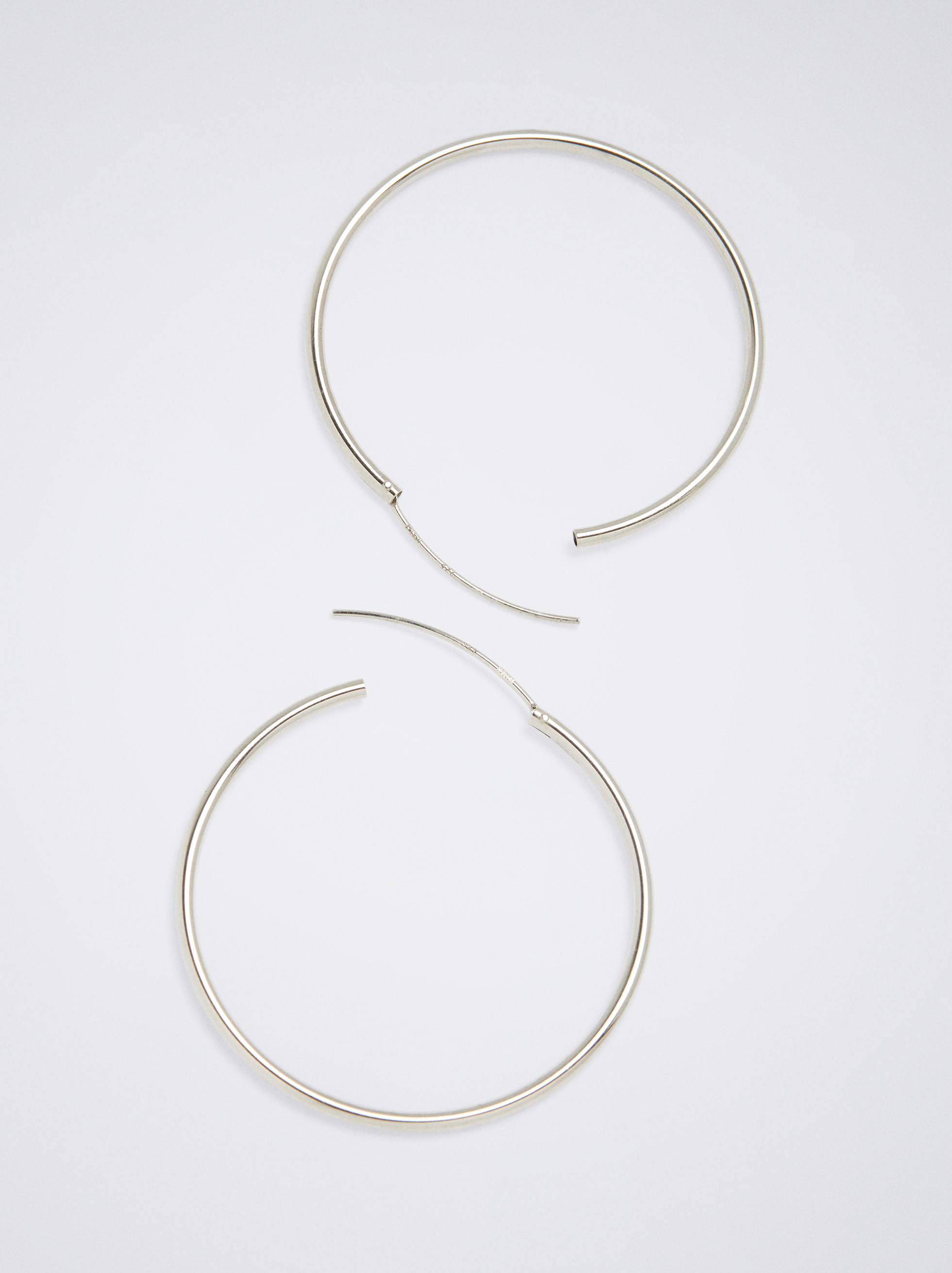 Short 925 Silver Hoop Earrings image number 3.0