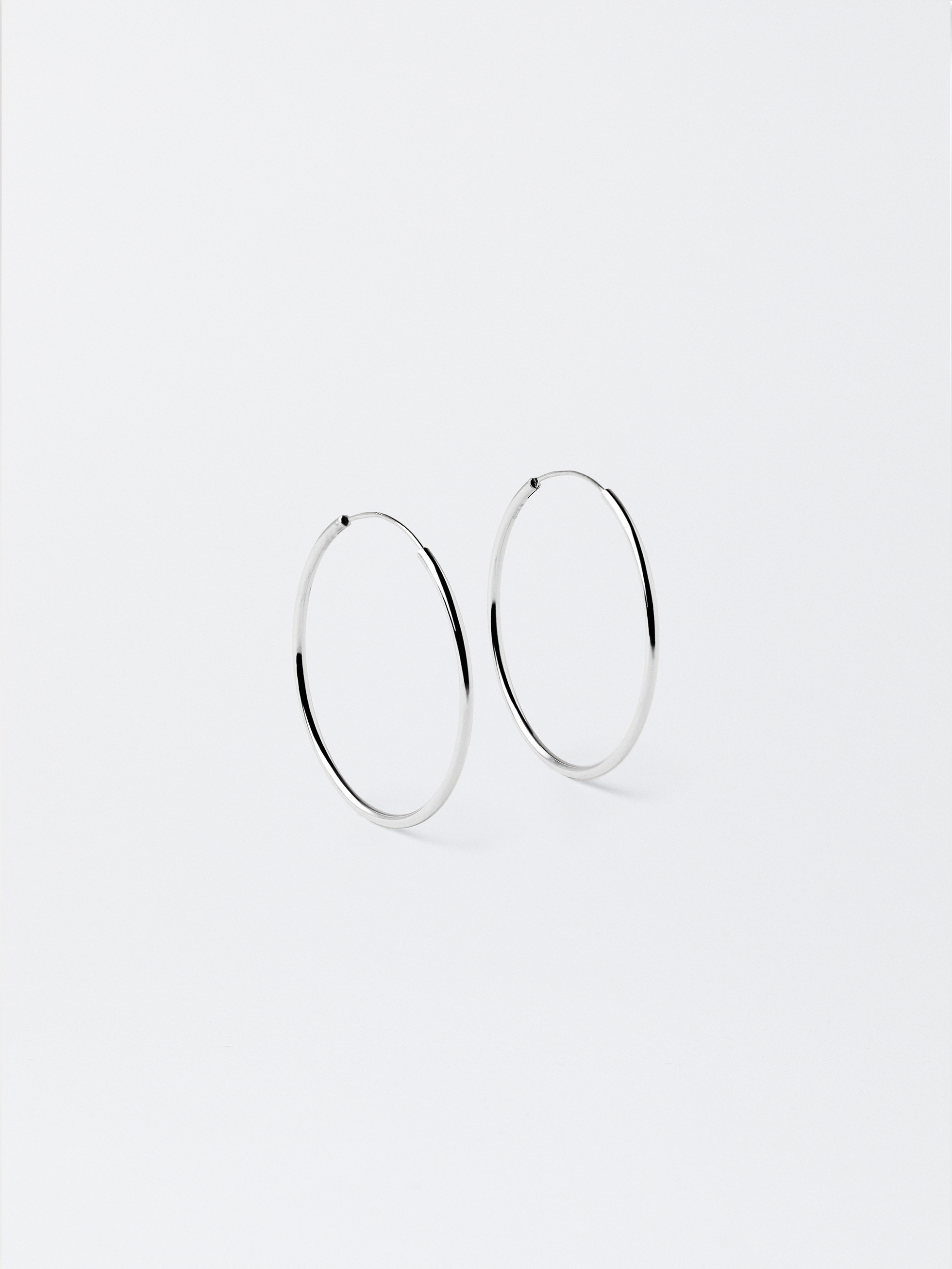 Short 925 Silver Hoop Earrings image number 0.0